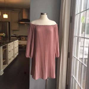 Delfi pink pleated dress